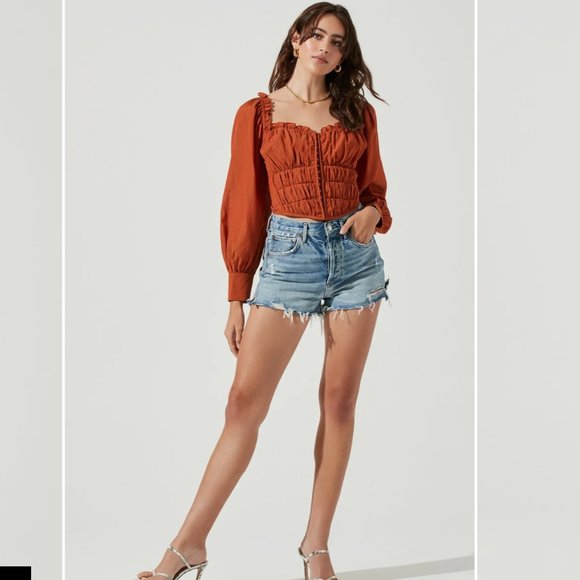 - Astr- The Amber Sweetheart Neck Smocked Long Sleeve Corset Top - Picture 2 of 3